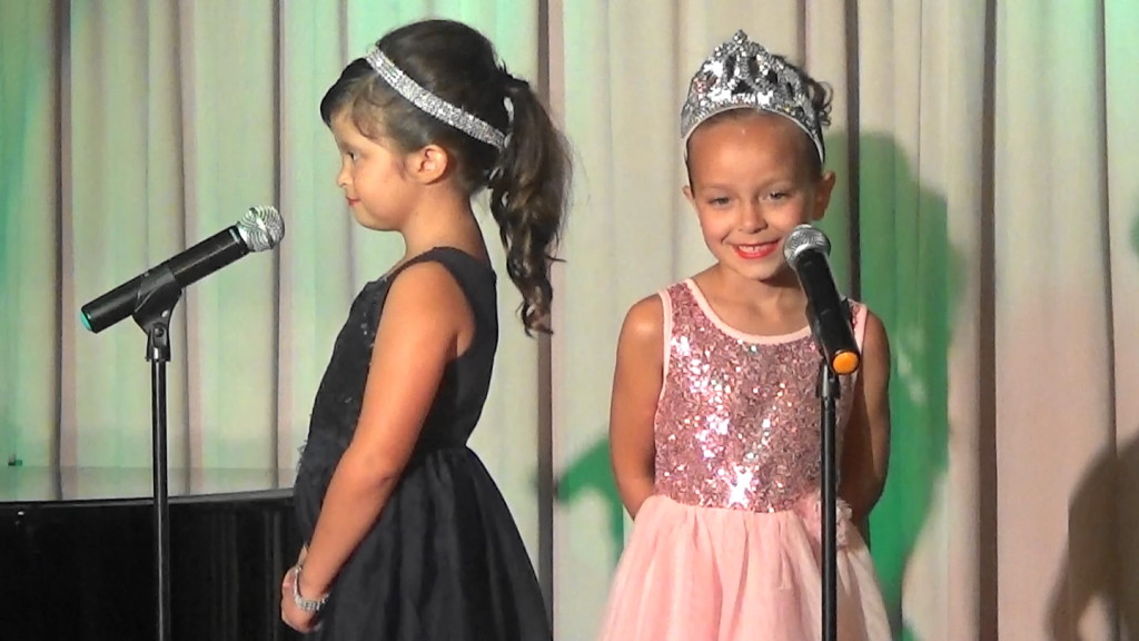 Maddie & Madison – Stars of the Future, Martinis Above Fourth